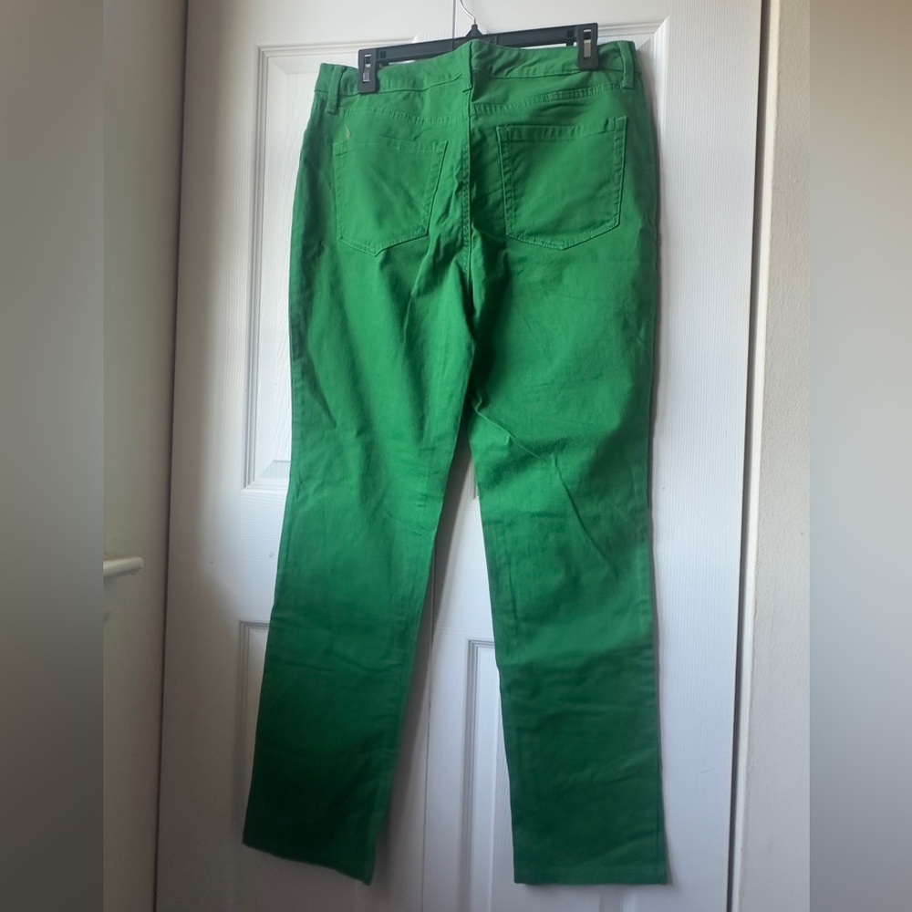Charter Club NEVER WORN Bright Green Straight Leg Jeans Size 10 - Picture 3 of 6